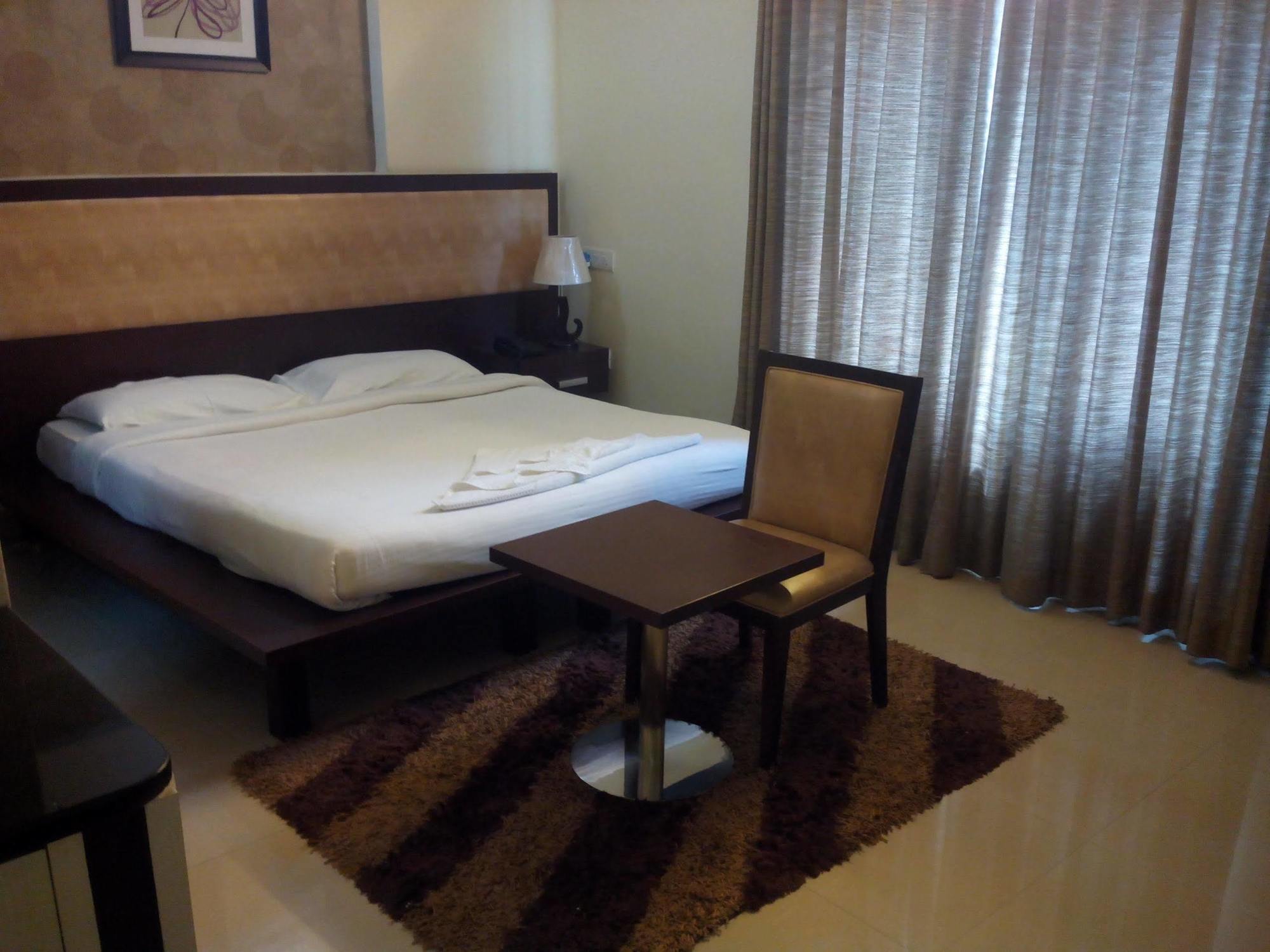 The Byke Signature Bangalore Bagian luar foto